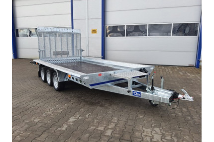 Blyss b354018 - remorca transport utilaje 3500 kg
  in 3 axe cu sarcina utila de 2595 kg
 si dimensiuni utile de 390x180cm