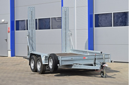 Blyss b354019 - remorca transport utilaje 3500 kg

  in 2 axe cu sarcina utila de 2650 kg si dimensiuni utile de 400x195x20cm