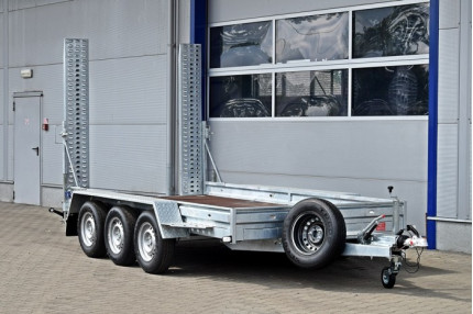 Blyss b354019 3-axe - remorca transport utilaje 3500 kg
in 3 axe cu sarcina utila de 2600 kg
si dimensiuni utile de 400x195x20cm