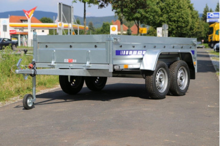 Blyss bl752413t - remorca usoara 750 kg
  in 2 axe cu sarcina utila de 528 kg
 si dimensiuni utile de 243x133x39cm