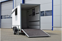 Blyss F1336HD RAMPA GEAMURI remorca carosata  franata 1300 kg
  monoax cu sarcina utila de 640 kg
 si dimensiuni utile de 358x146x180cm