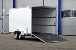 Blyss F2741HT RAMPA remorca carosata  franata 2700 kg
  in 2 axe cu sarcina utila de 1850 kg
 si dimensiuni utile de 400x195x190cm