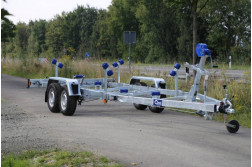 Blyss P2015HT remorca transport barci franata 2000 kg
cu sarcina utila de 1542 kg
si dimensiuni utile de 680x250cm Blyss P2015HT remorca transport barci franata 2000 kg
cu sarcina utila de 1542 kg
si dimensiuni utile de 680x250cm