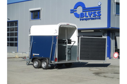 Blyss saphir l - remorca destinata transportului de cabaline 2000 kg  in 2 axe cu sarcina utila de 1070 kg
 si dimensiuni utile de 340x174x230cm